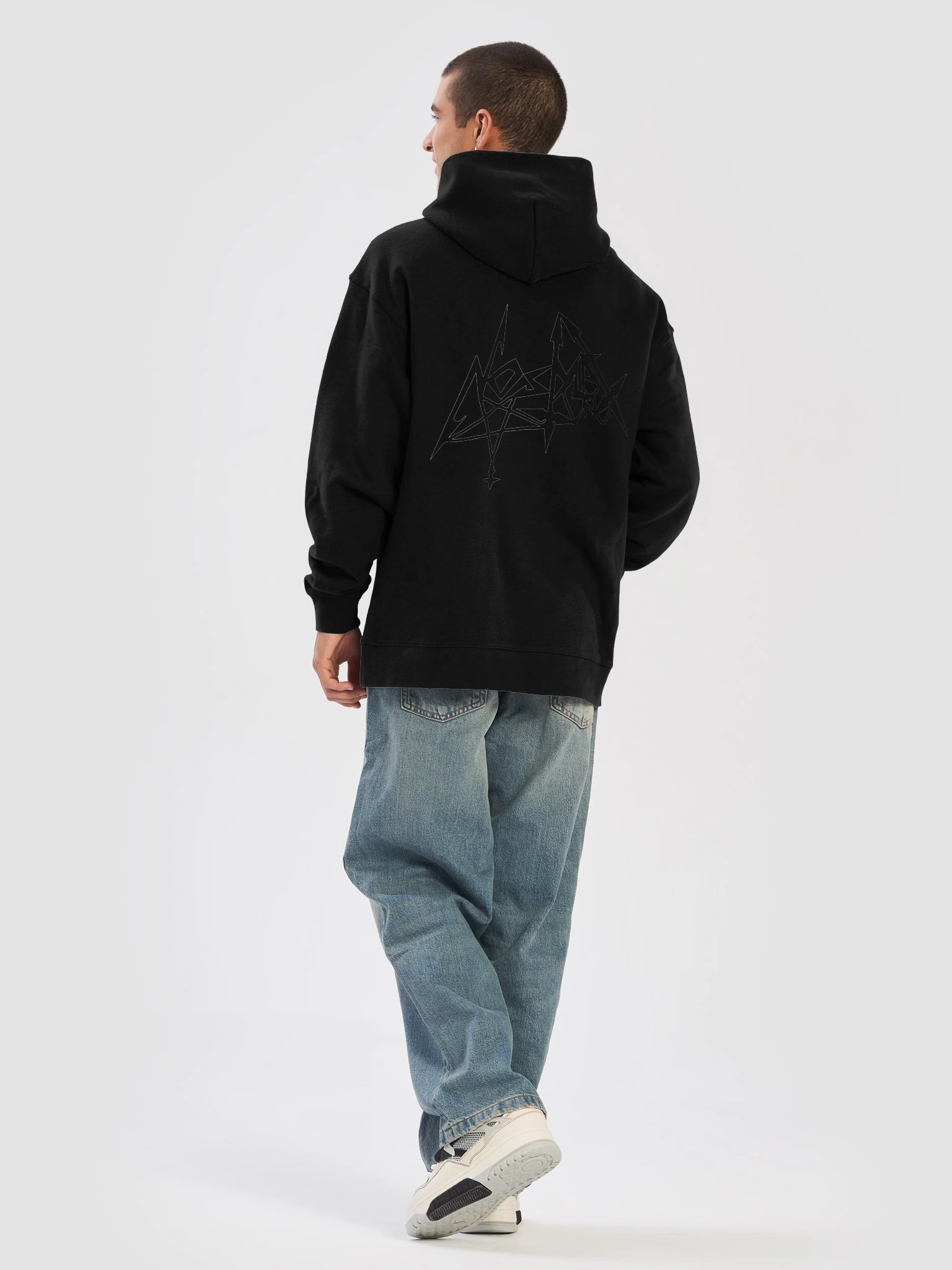 Yirtuamlak hoodie on body
